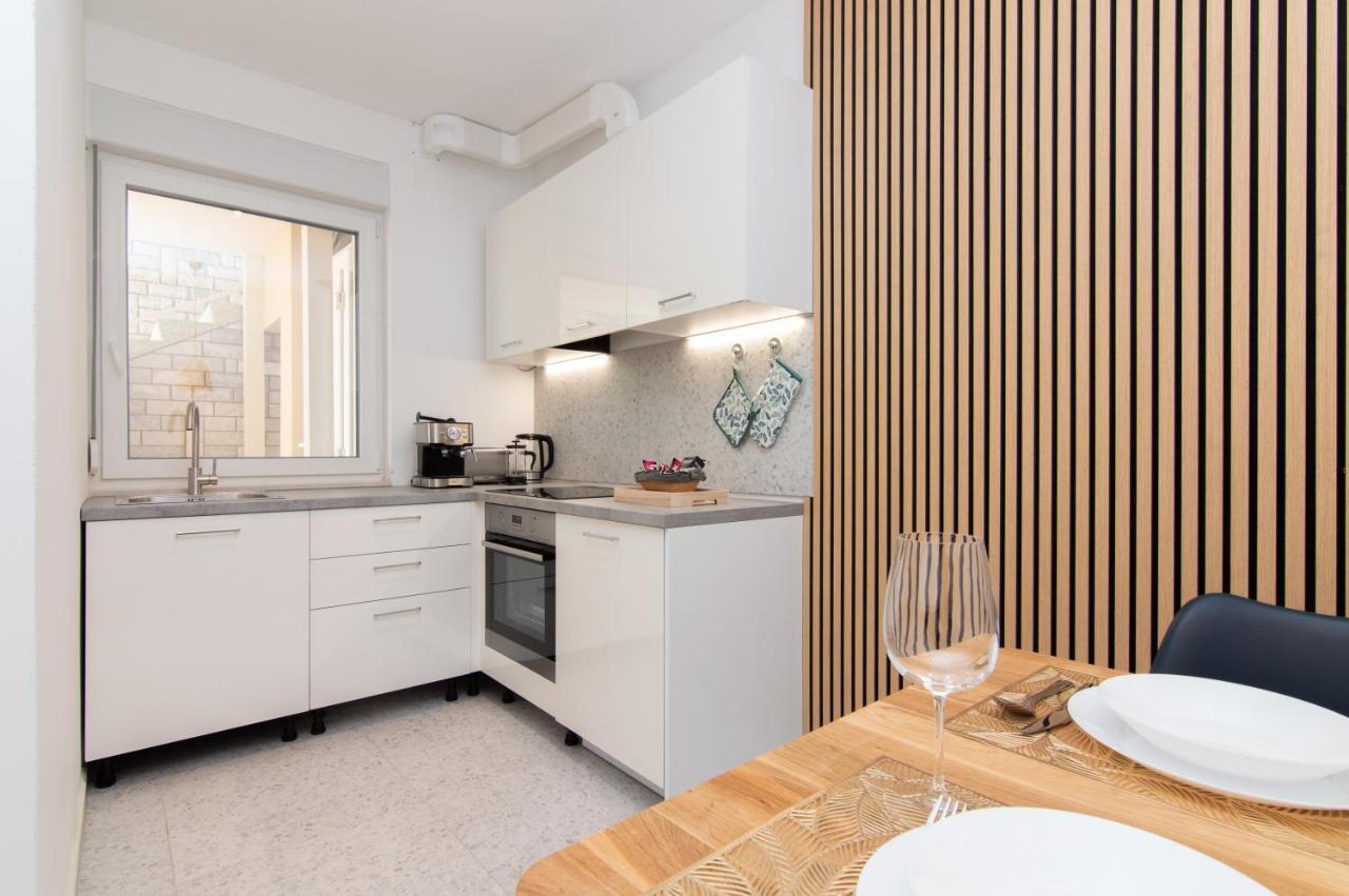 The Rose Garden Apartments Portoroz Ngoại thất bức ảnh