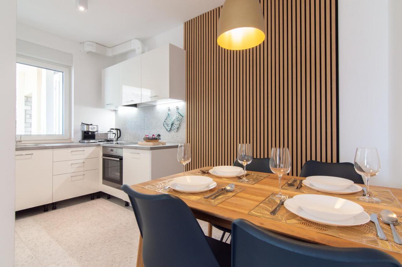 The Rose Garden Apartments Portoroz Ngoại thất bức ảnh